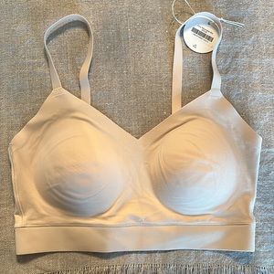 Floatley Cozy Wireless Adjustable Bra in Champagne, XS, NEW